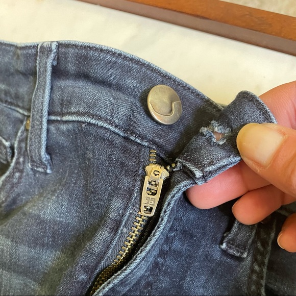 Joe’s High Rise Skinny Ankle Jeans. “Shark Bite” Hem. Size 27. Dark Blue. - Picture 7 of 10